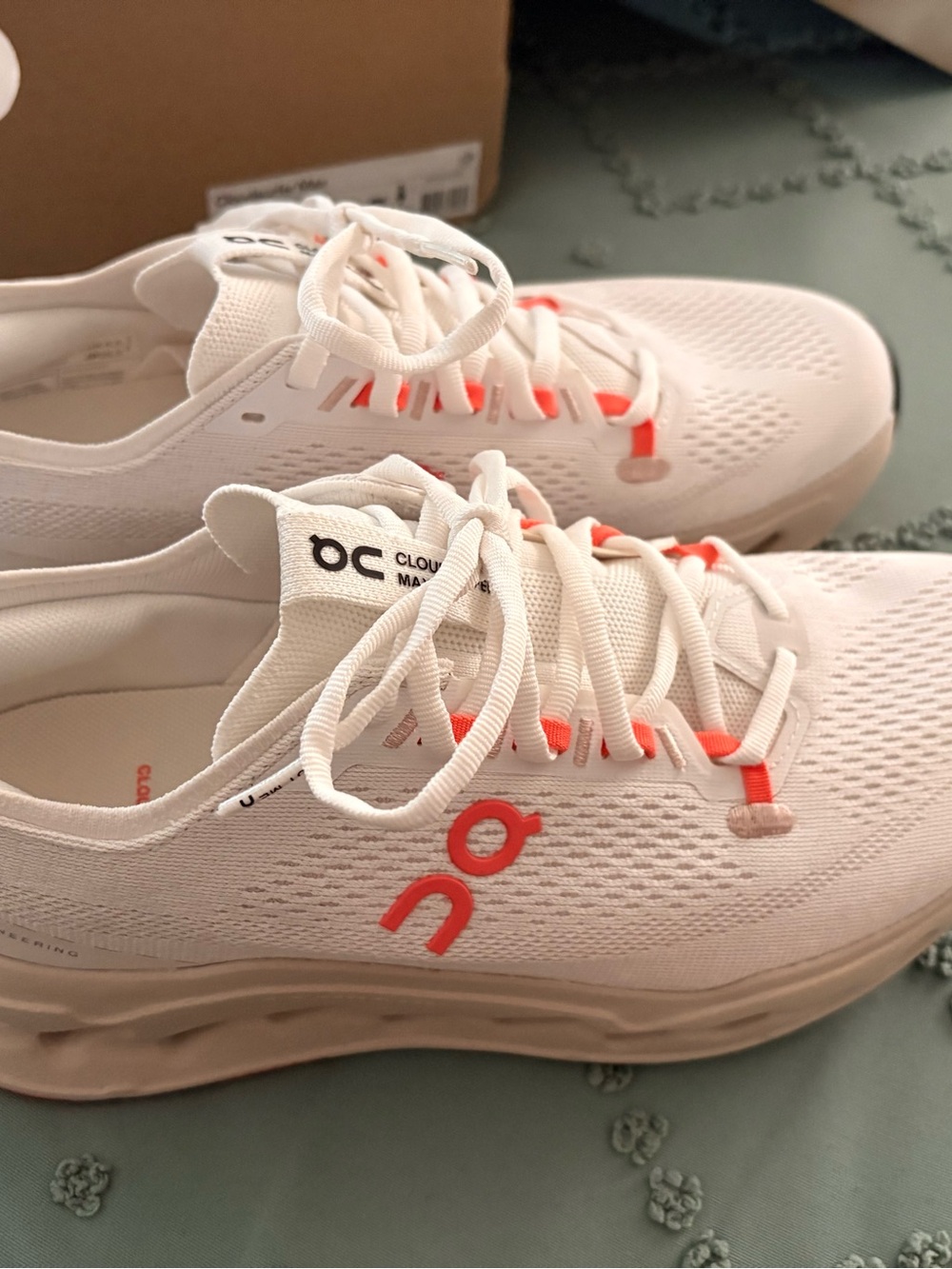 On Cloud Cloudsurfer Max Women’s 8.5 New In Box Ivory Coral - Picture 3 of 6